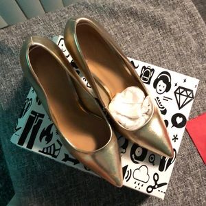 Metallic Gold pumps women’s size 10.